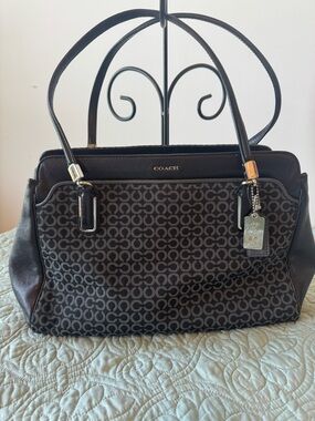 Coach Madison Needlepoint Kimberly Carryall Black Gray Canvas Leather Bag